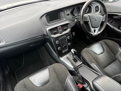2017 Volvo V40