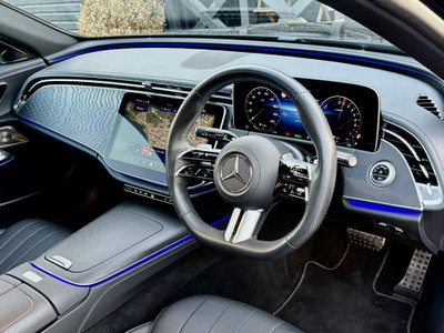 2025 Mercedes-Benz E 300