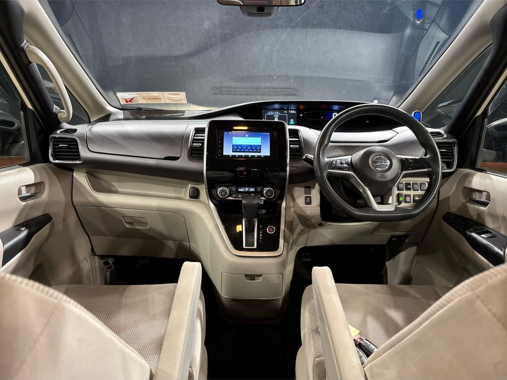 2017 Nissan Serena