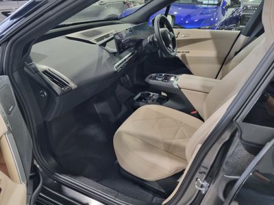2025 BMW iX