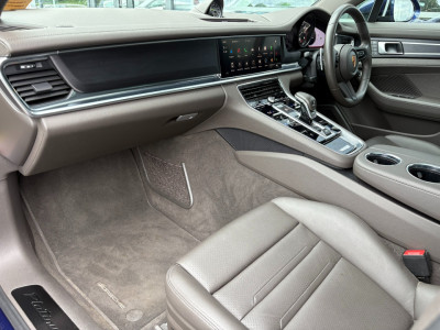 2022 Porsche Panamera