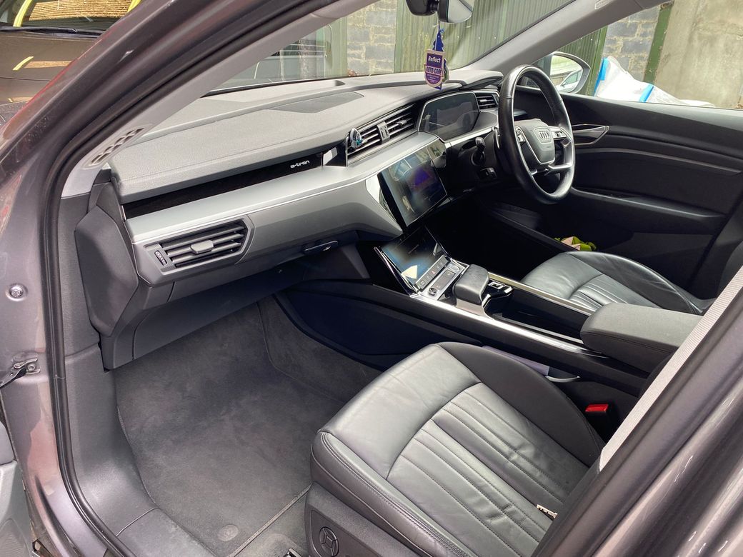 2020 Audi e-tron