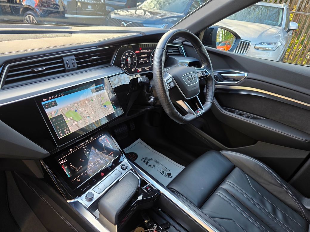 2022 Audi e-tron