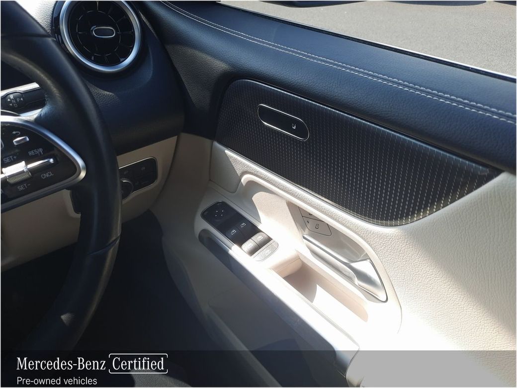 2023 Mercedes-Benz GLB Class