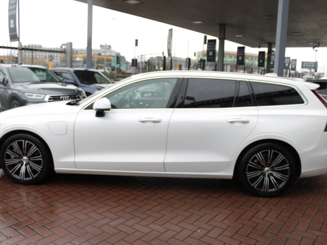 2020 Volvo V60