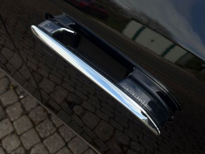 2025 Mercedes-Benz E 300