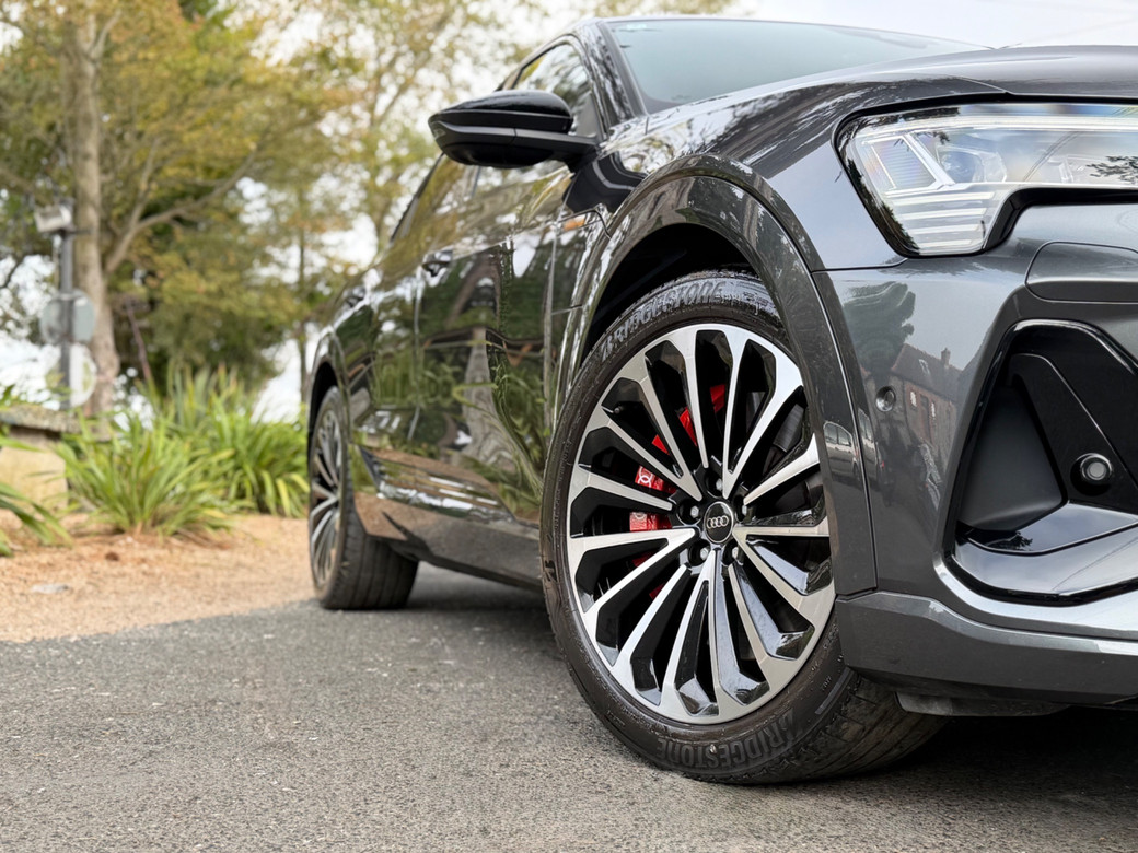 2022 Audi e-tron