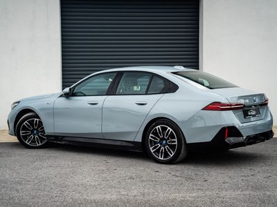 2024 BMW i5