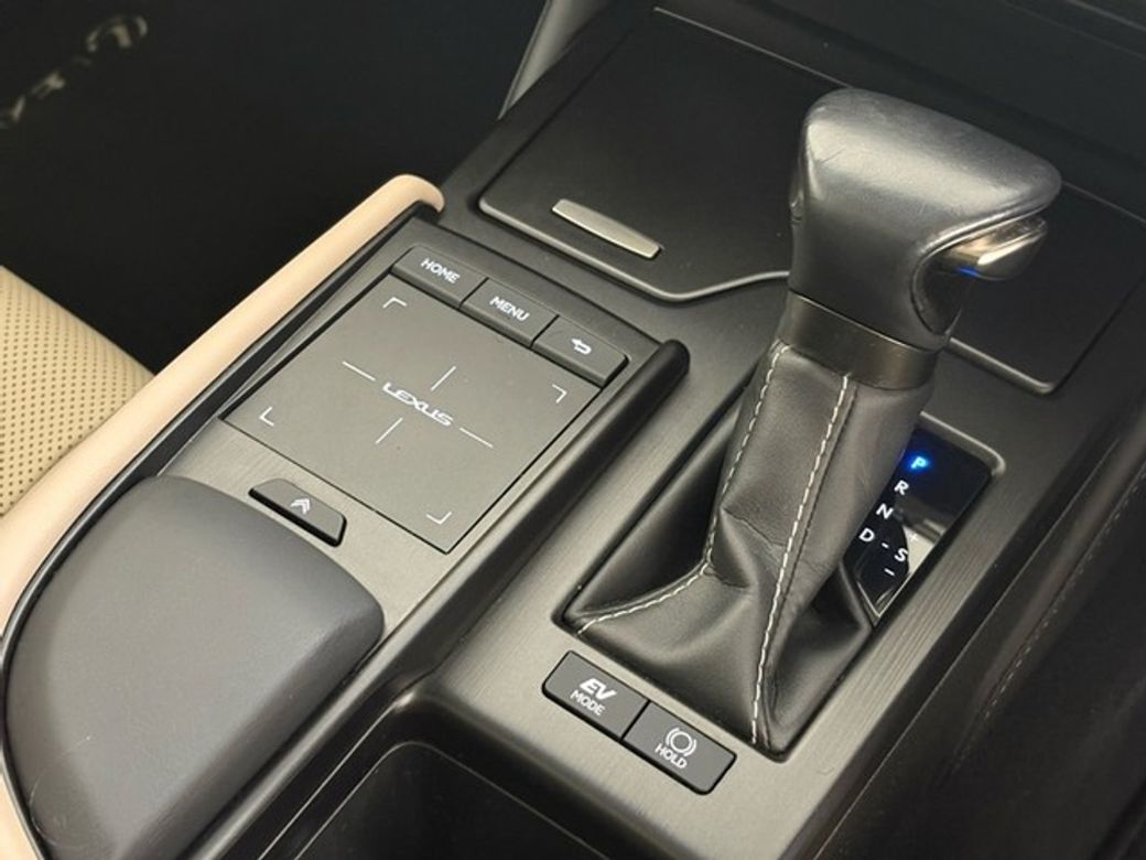 2020 Lexus ES 300h