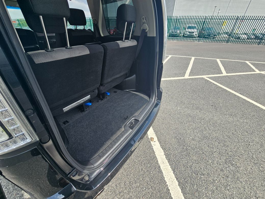 2014 Nissan Serena