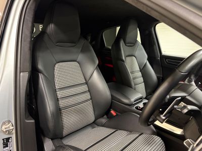 2022 Porsche Cayenne