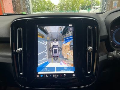 2022 Volvo XC40