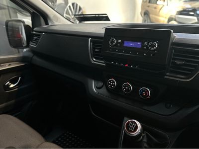 2023 Renault Trafic