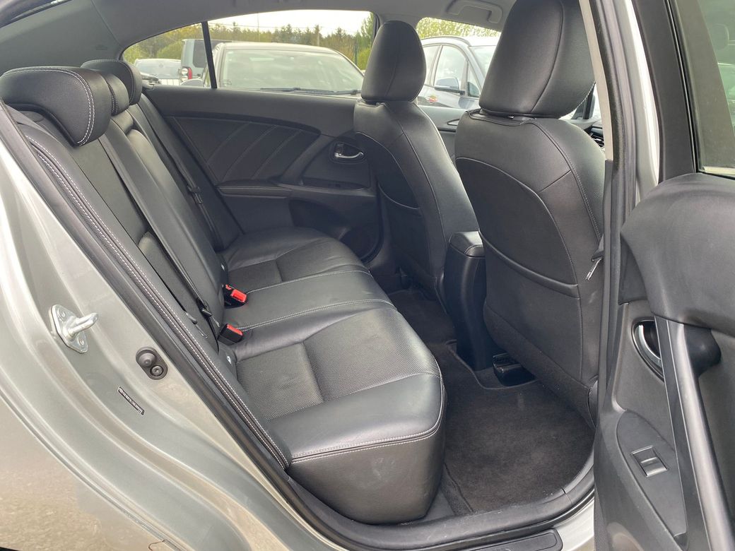 2017 Toyota Avensis
