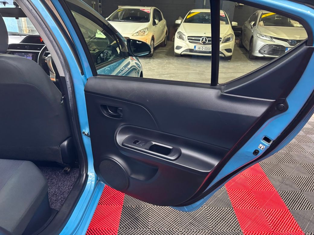 2017 Toyota Aqua