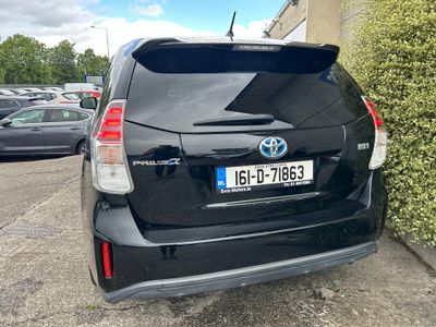 2016 Toyota Prius Alpha