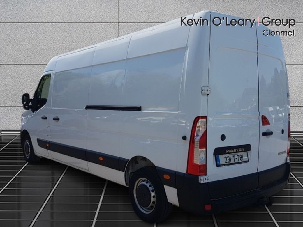 2023 Renault Master