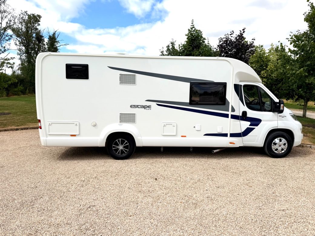 2017 SWIFT ESCAPE 684 LOW PROFILE R.H.D