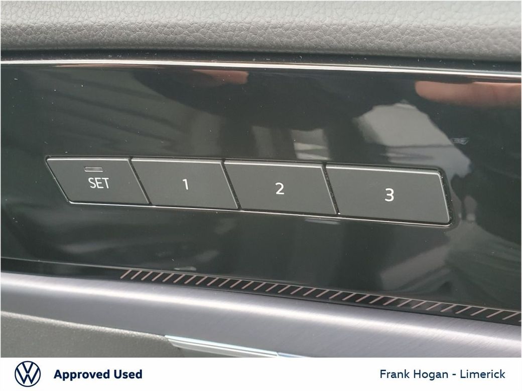 2025 Volkswagen Touareg