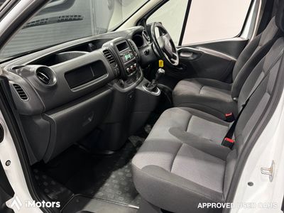 2021 Nissan NV300