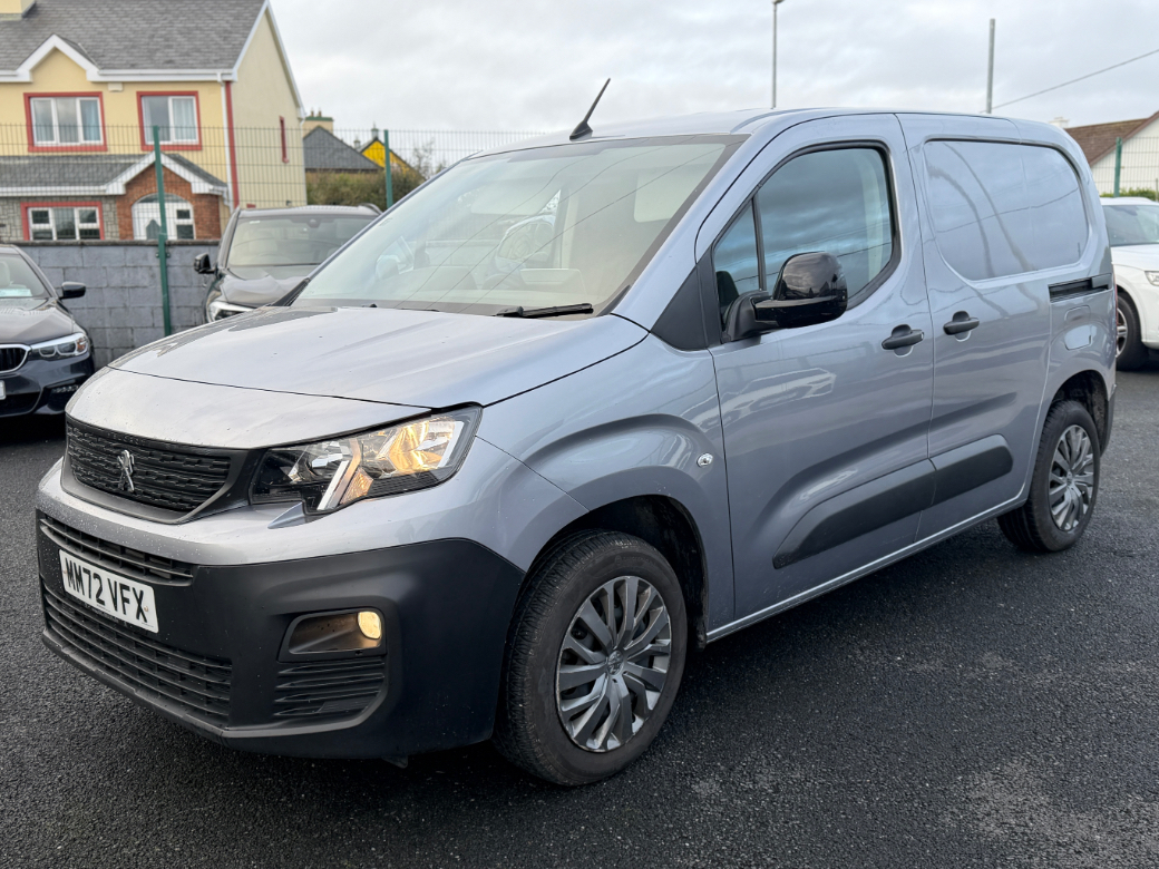 2022 Peugeot Partner