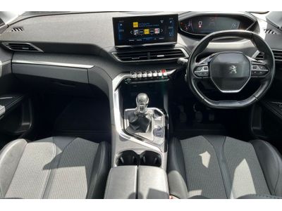 2022 Peugeot 5008