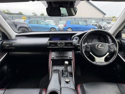 2018 Lexus IS 300h