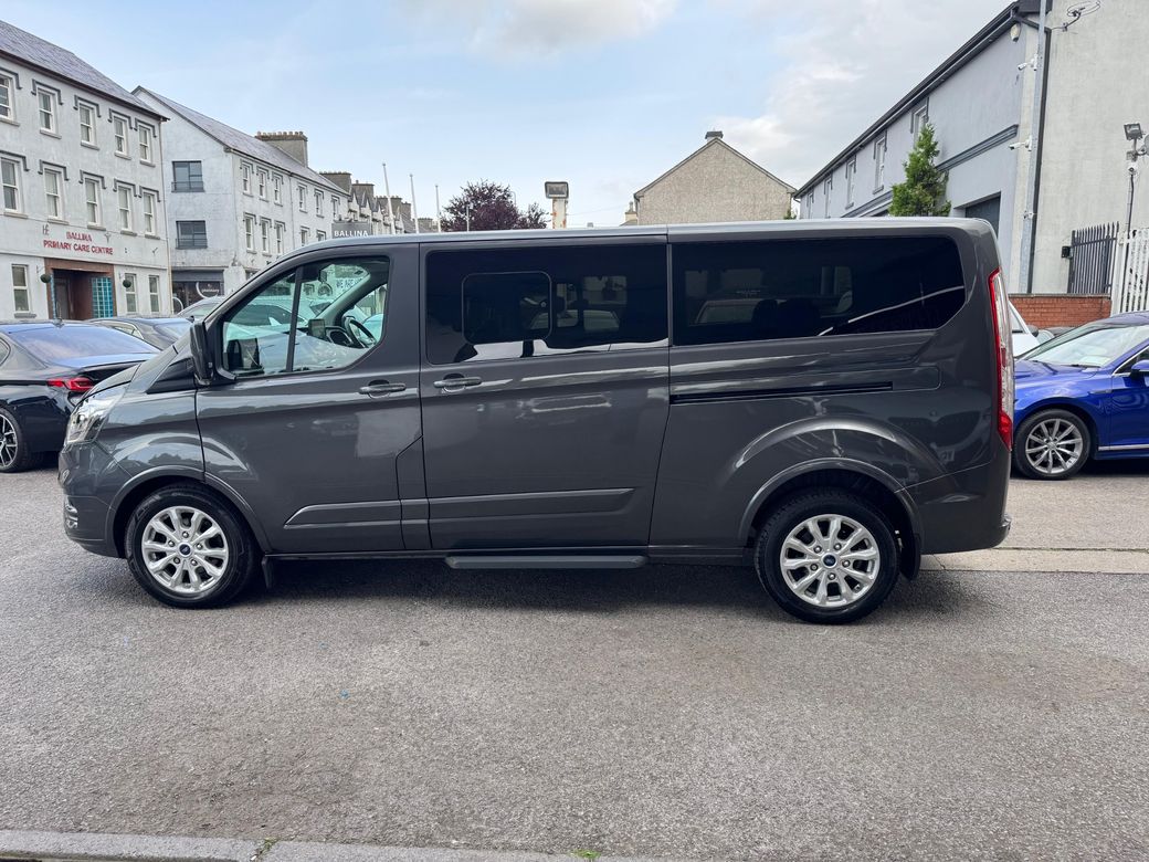 2023 Ford Tourneo