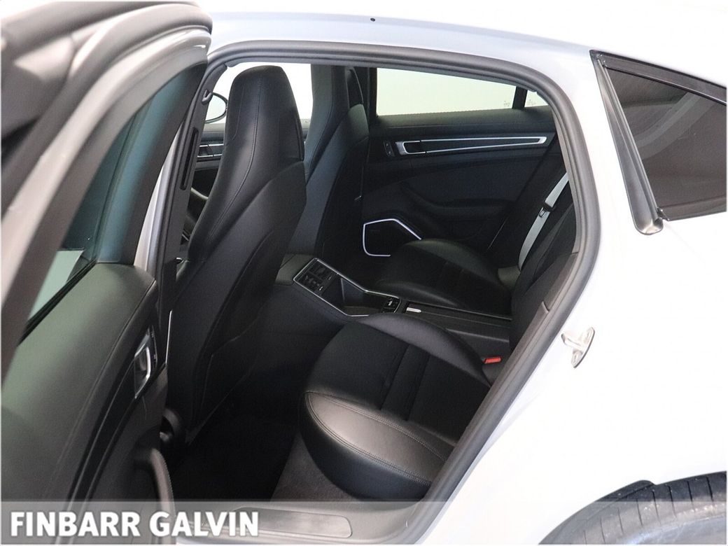 2023 Porsche Panamera