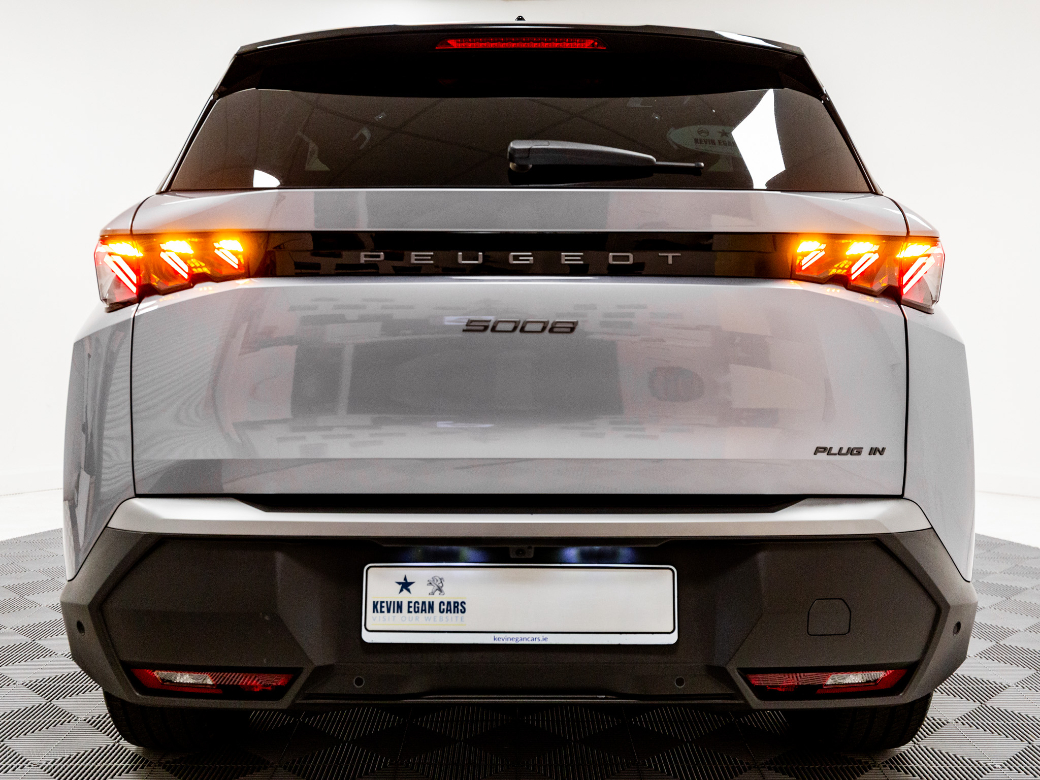 2025 Peugeot 5008