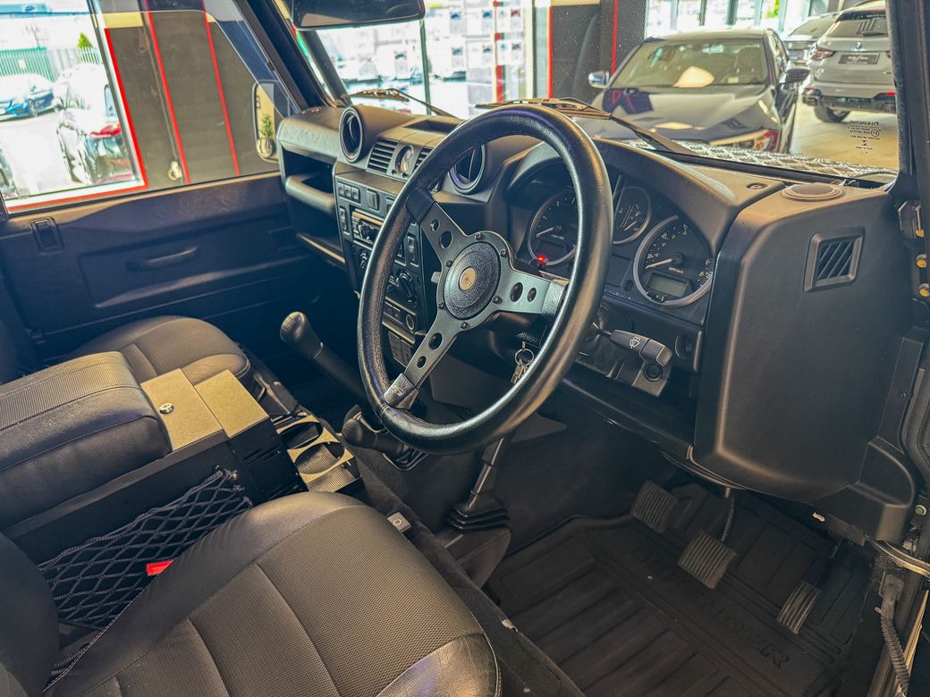 2014 Land Rover Defender 110