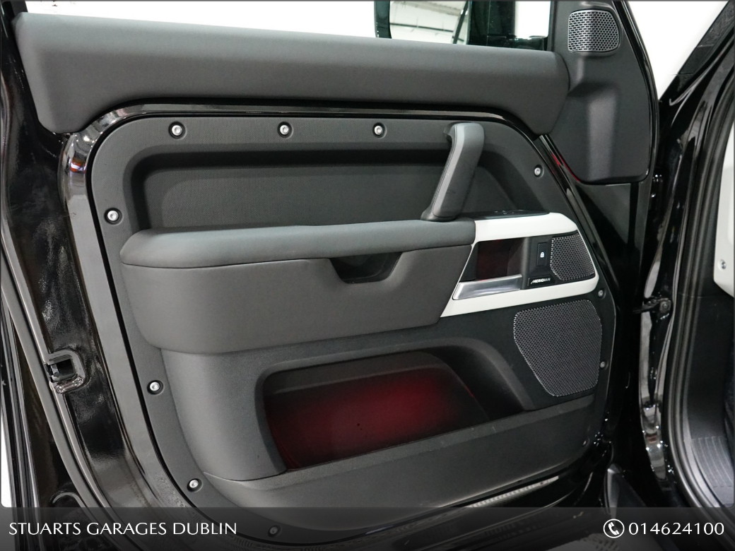 2023 Land Rover Defender