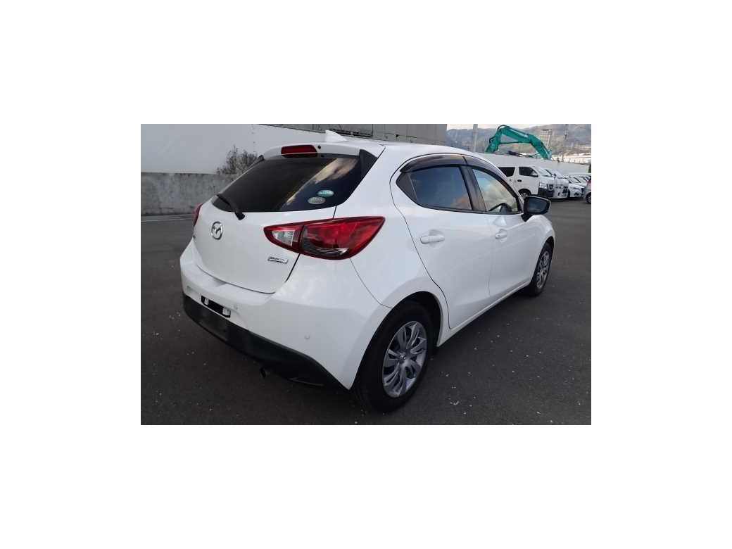 2018 Mazda Demio