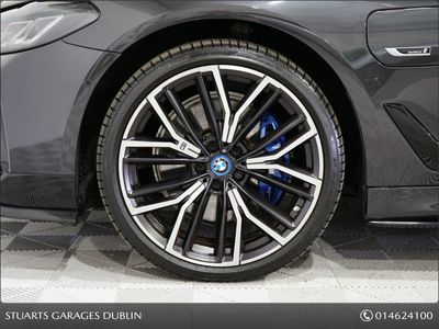 2022 BMW 530