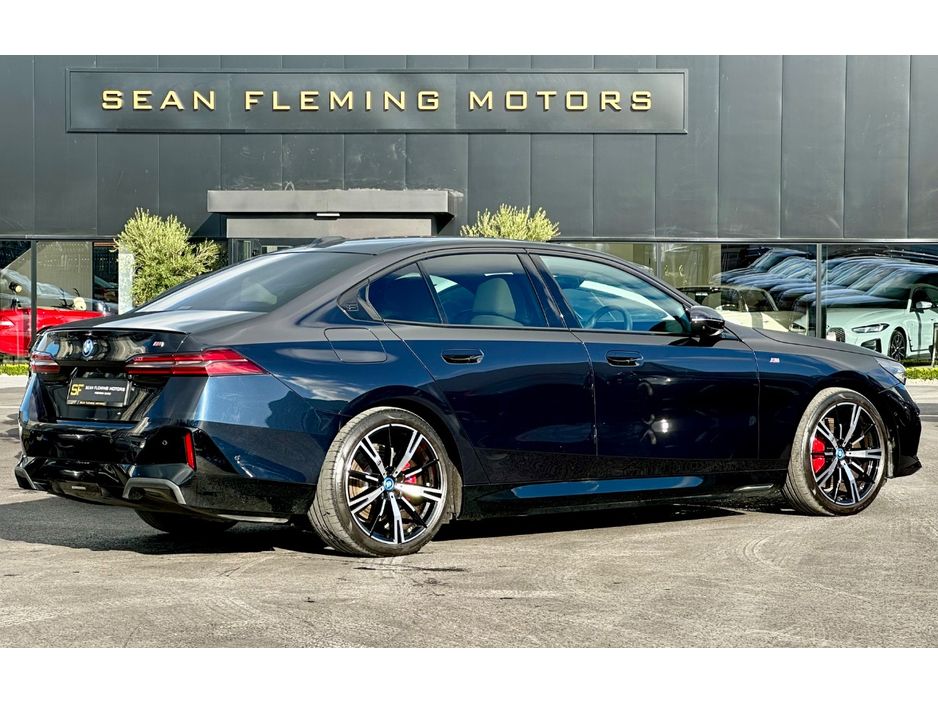 2025 BMW i5