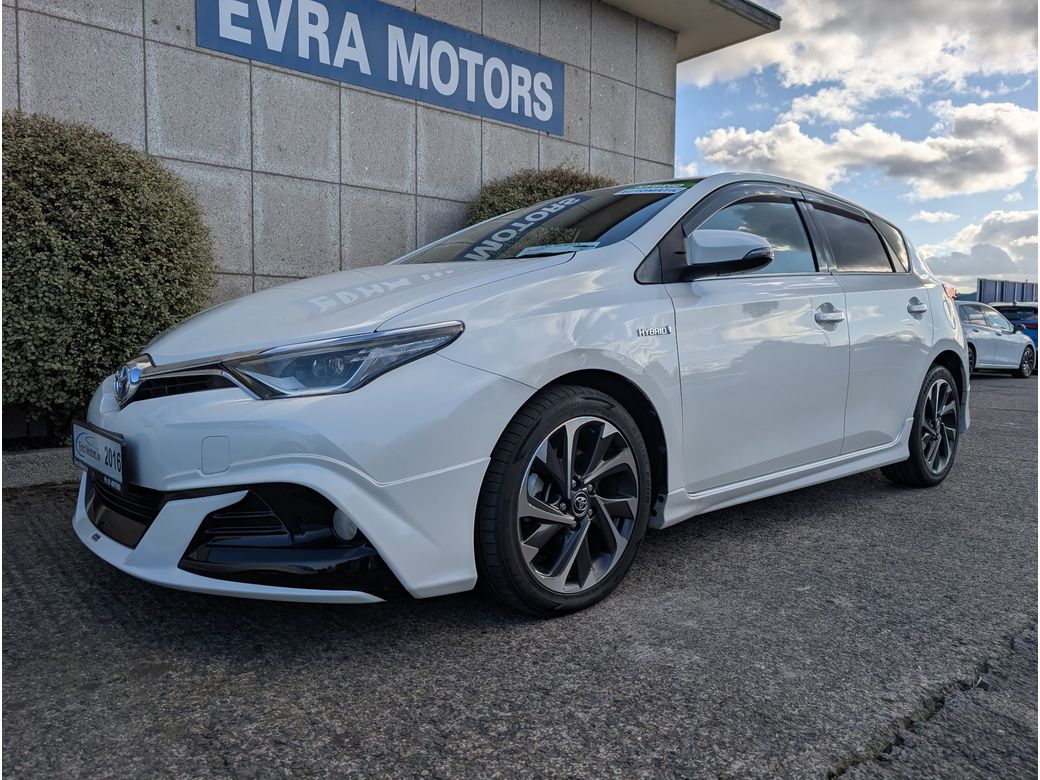 2016 Toyota Auris