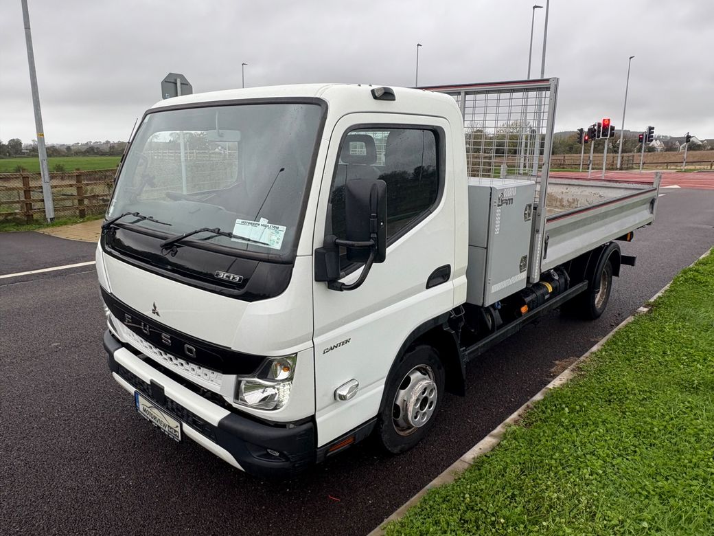 2023 Mitsubishi Canter