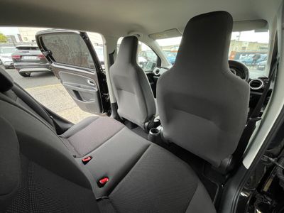 2016 Volkswagen up!