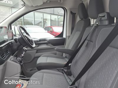 2025 Ford Transit Custom