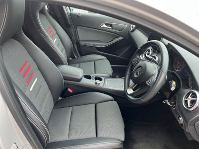 2017 Mercedes-Benz A 180