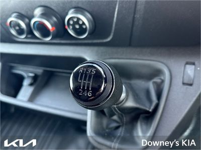 2021 Nissan NV400