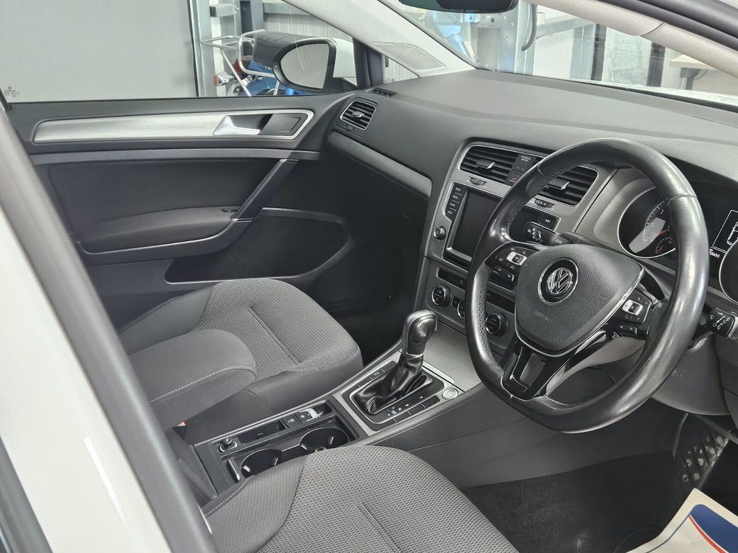 2017 Volkswagen Golf
