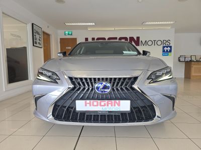 2022 Lexus ES 300h