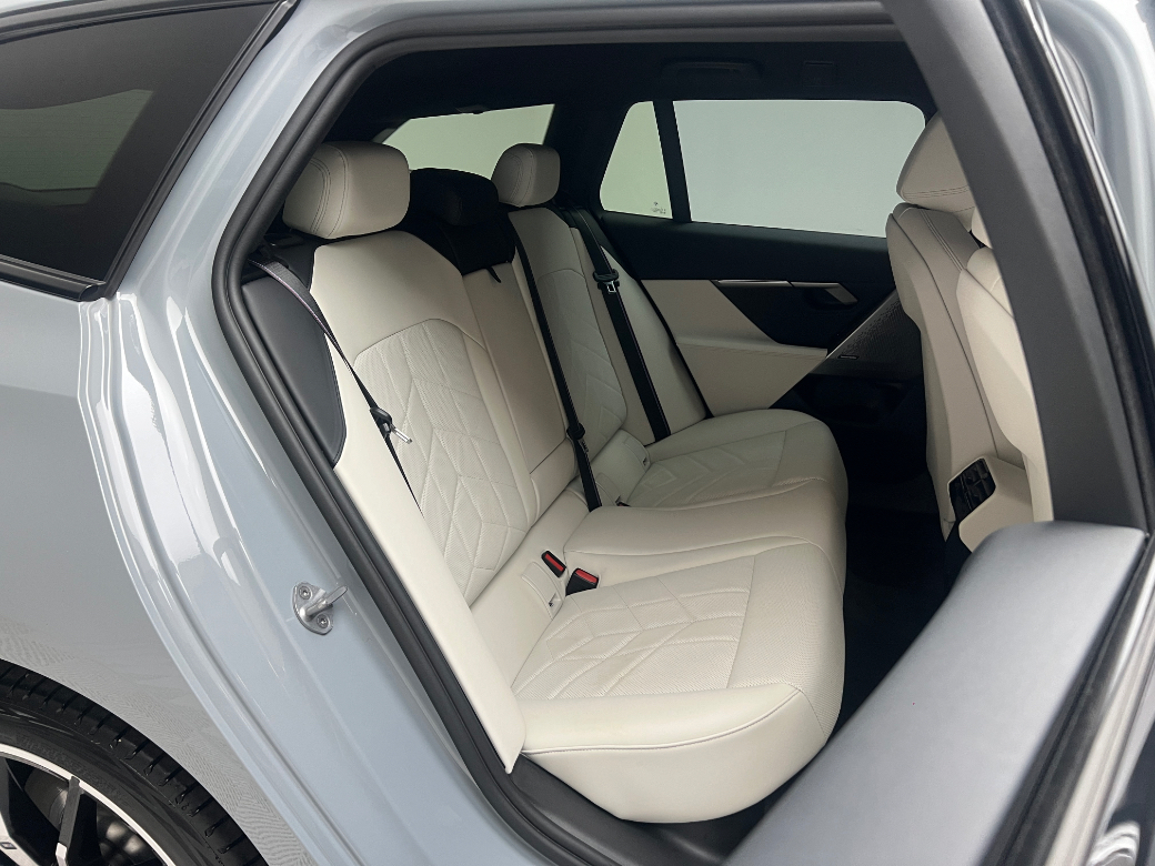 2025 BMW 5 Series