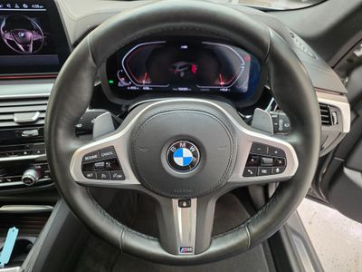 2022 BMW 5 Series