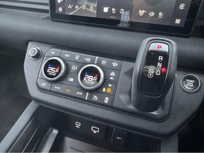 2023 Land Rover Defender