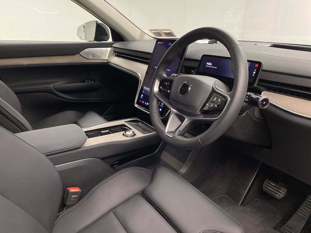 2025 Volvo EX90