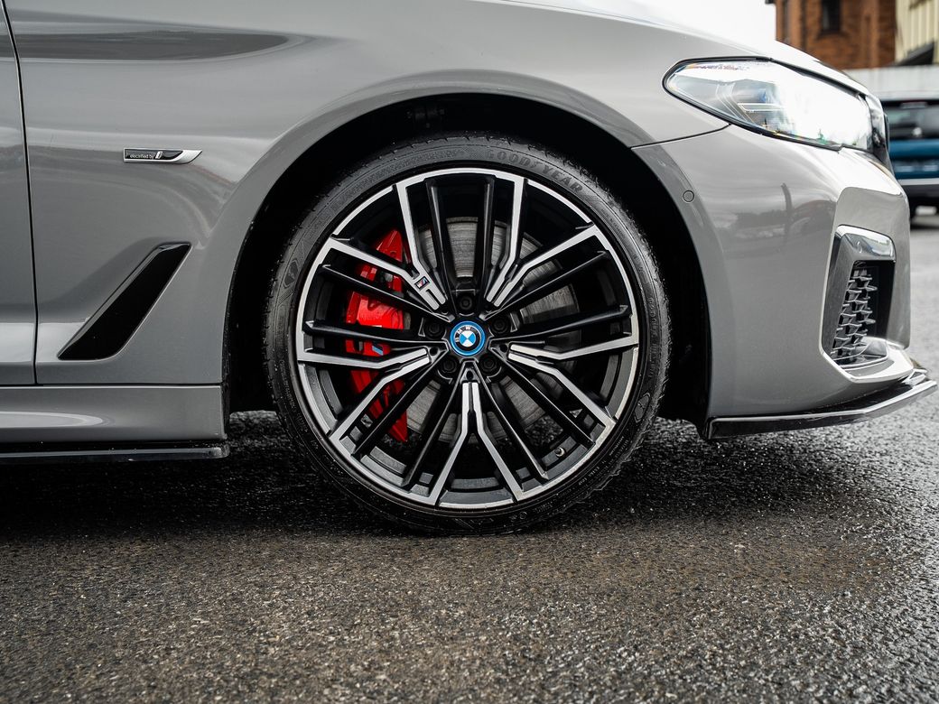 2022 BMW 5 Series