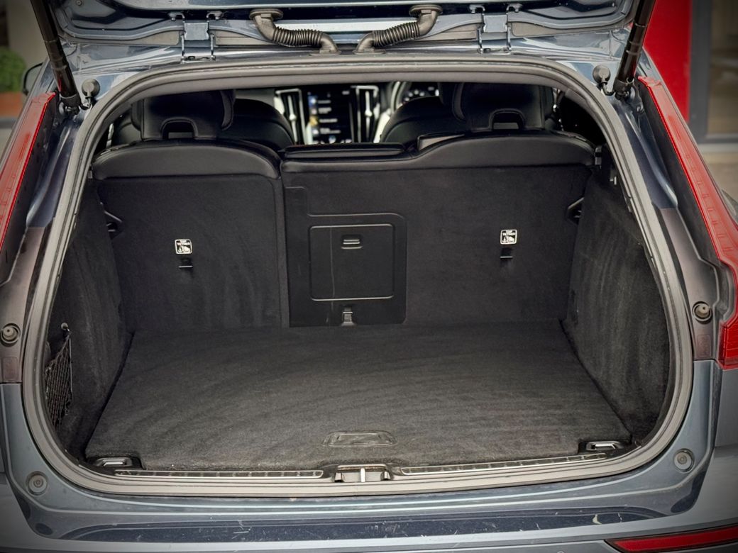 2021 Volvo V60