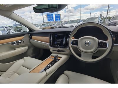2021 Volvo V90